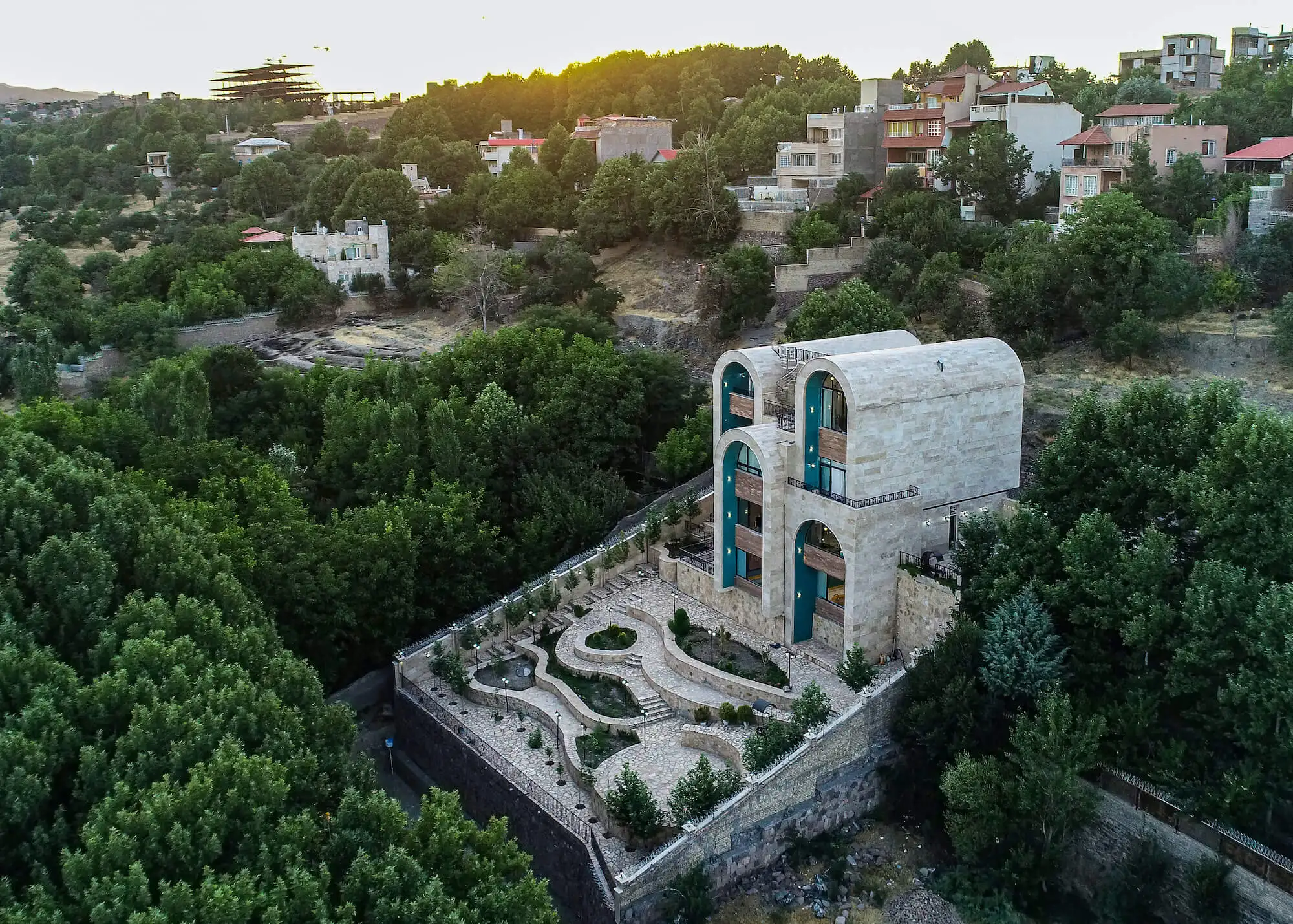 بازسازی و نوسازی ساختمان در مشهد گروه هزاره